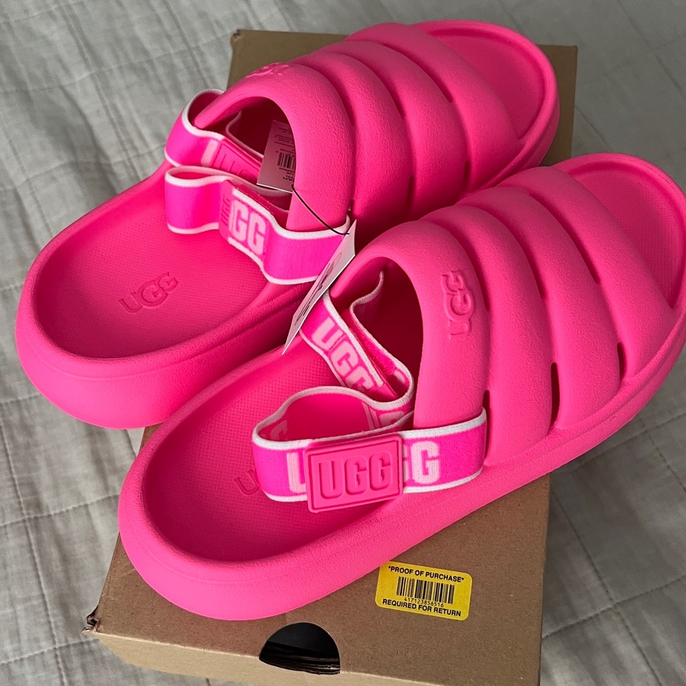 UGG Kids Sport Yeah Sandals | Neon Pink